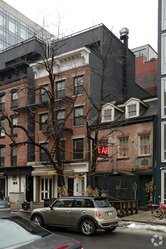 Foto principal - 324 Spring St