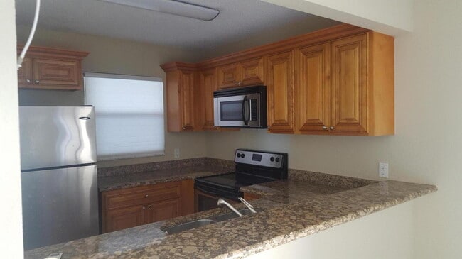 Building Photo - 1740 Windorah Way