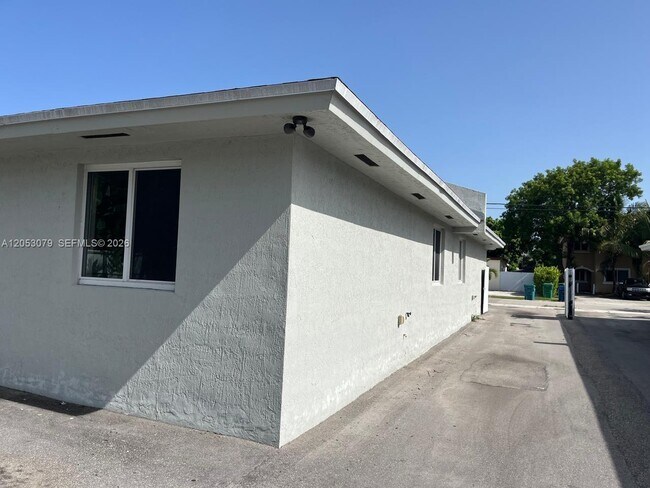Building Photo - 10229 SW 173rd St