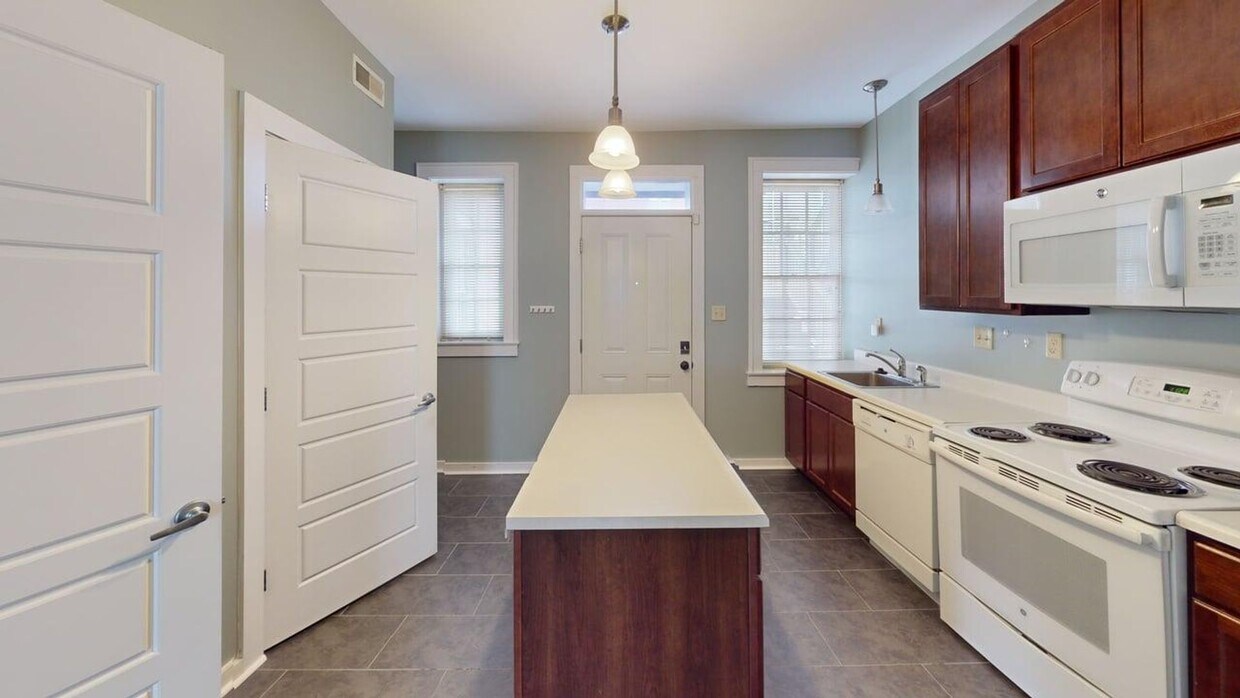 Foto principal - 3867 Lafayette Ave