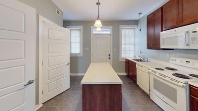 Building Photo - 3867 Lafayette Ave