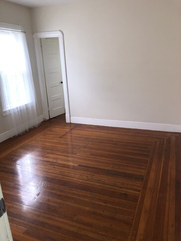 Building Photo - 43 Longfellow Terrace