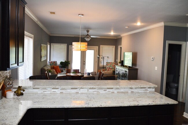 Building Photo - 1133 Airport Rd