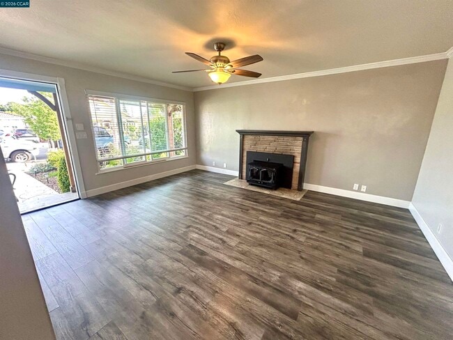 Foto del edificio - 356 Frederic Ave