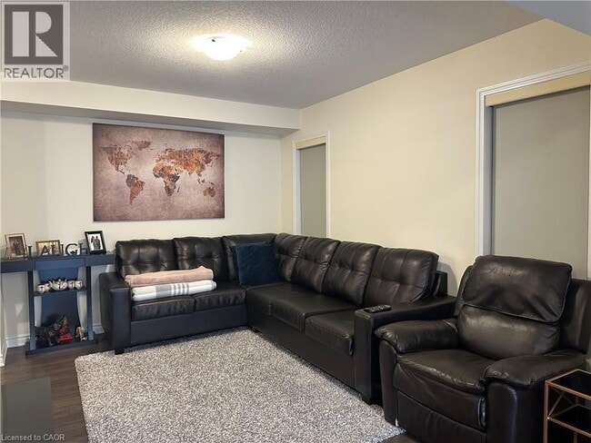 Building Photo - 209 Netherby Ln