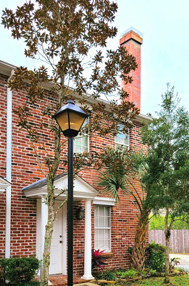 Front Entrance of Condo (ALL HOA FEES, LAWN & LANDSCAPING MAINTENANCE IS INCLUDED W/ RENT!) - 416 Doucet Rd