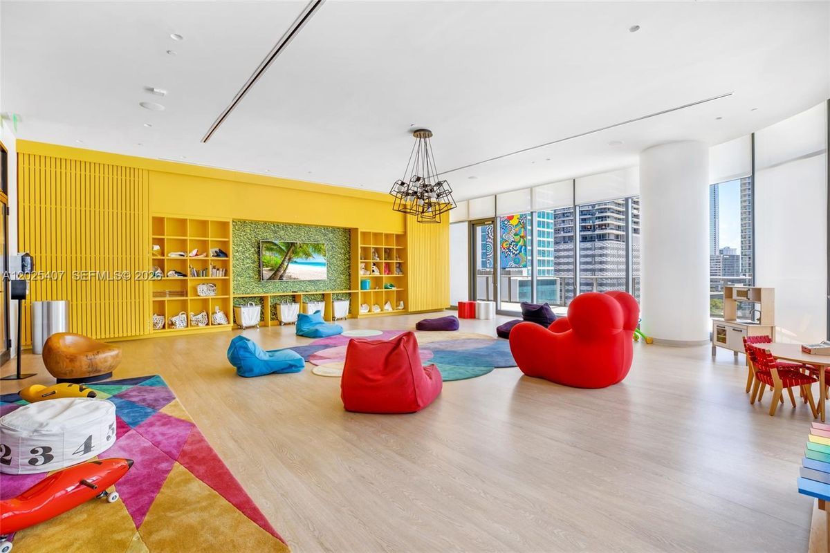 Foto del edificio - 55 SW 9th St
