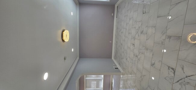 Foto del edificio - 3327 S Austin Blvd