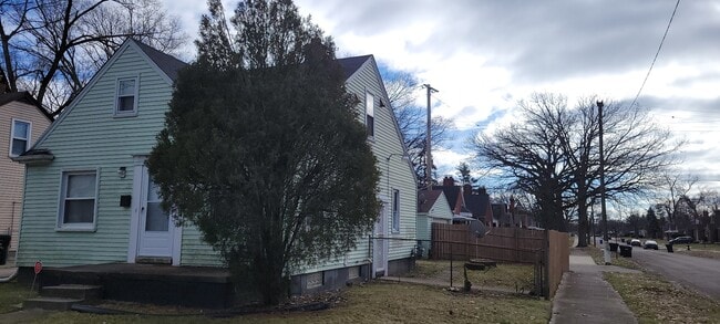 Building Photo - 15851 Curtis St