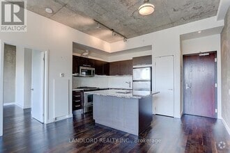 Building Photo - 25-1325 Oxley St
