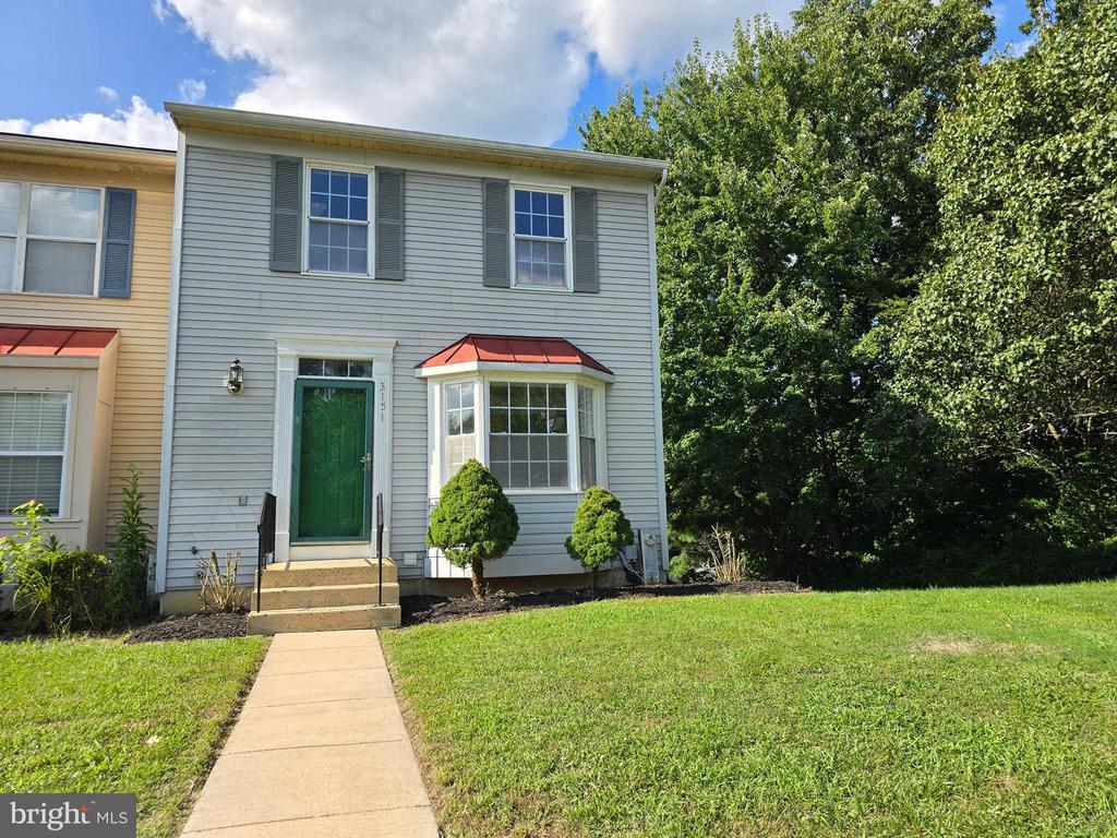 Primary Photo - 3151 Thornapple Ct