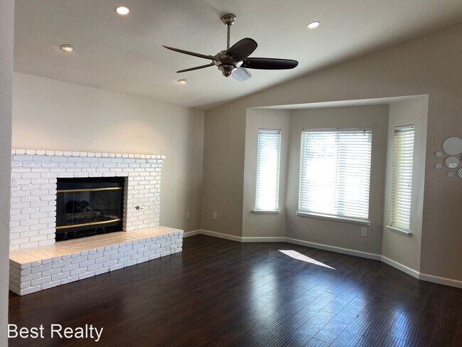 Building Photo - 3 br, 2 bath House - 22340 Briarwood