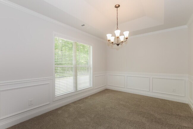 Building Photo - 128 Heartland Cir