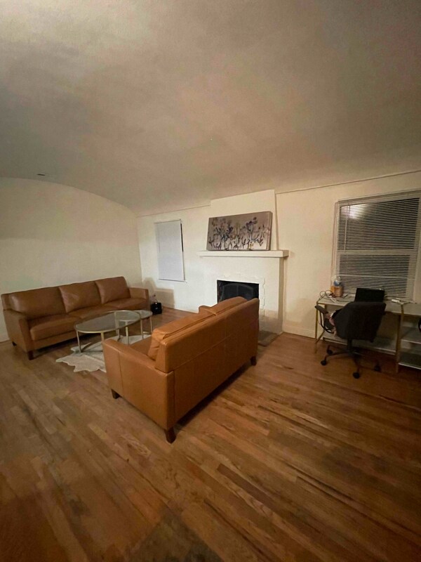Building Photo - 116 Maynell Ave