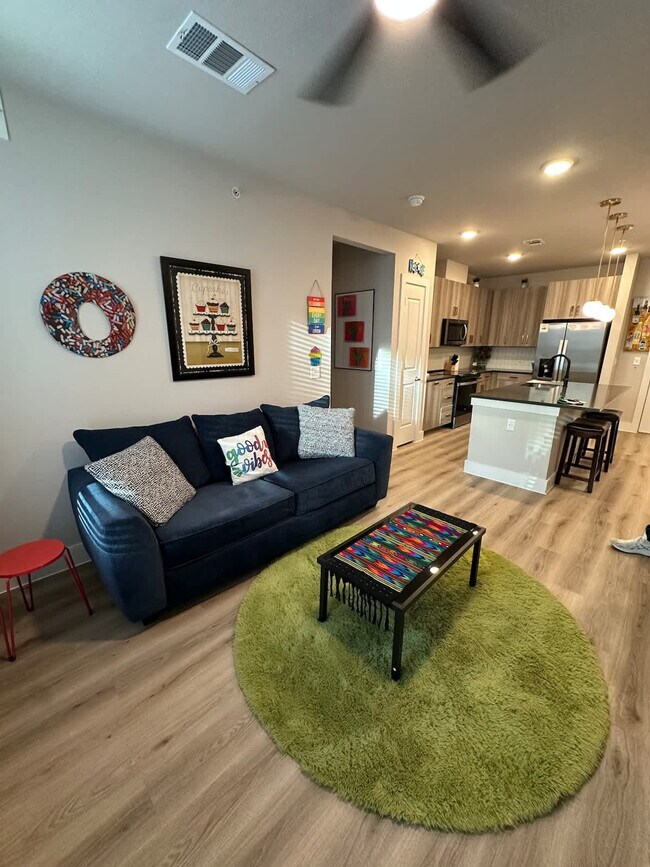 Foto del edificio - 12208 Tech Ridge Blvd