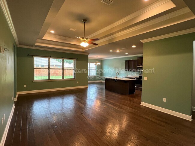 Foto del edificio - 4533 Oak Orchard Cir