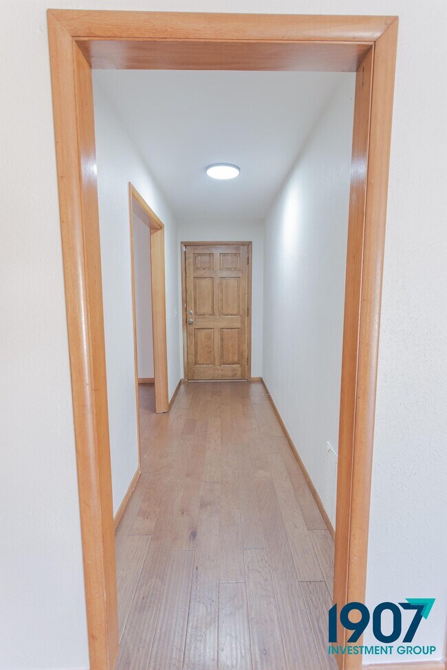 Building Photo - 120 Platt Ln
