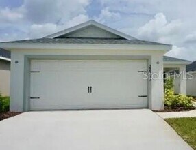 Building Photo - 2607 Tulip Dr