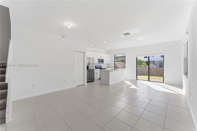 Building Photo - 25266 SW 107th Ave