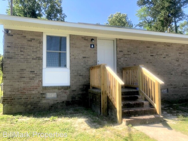 Building Photo - 1 br, 1 bath House - 5011-16 Fieldcrest Dr.