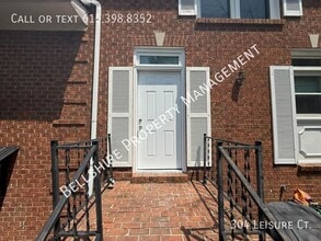 Building Photo - 304 Leisure Ct