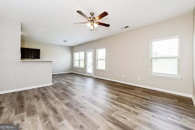Building Photo - 175 Biscayne Terrace