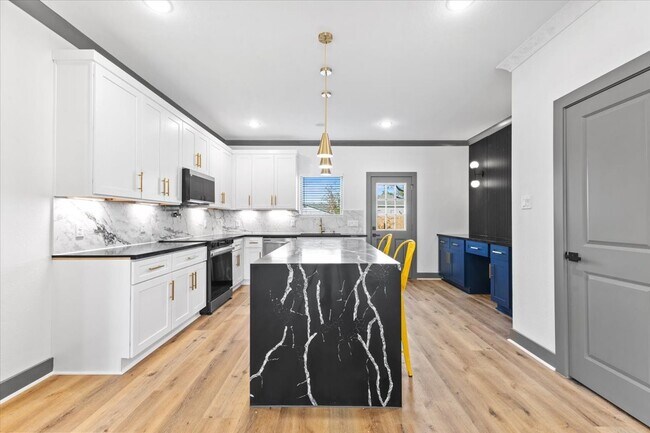 Foto del edificio - 7949 Attwater St