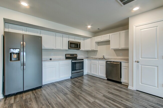 Kitchens - 23 Ritz Ct