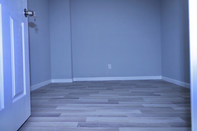 Foto del edificio - 6259 Sewells Point Rd