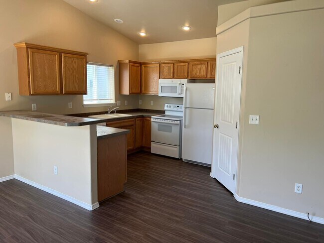 Foto del edificio - 625 Gimlet Dr