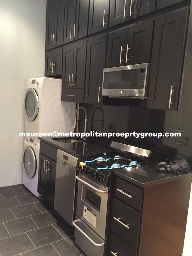 Foto principal - 234 W 14th St