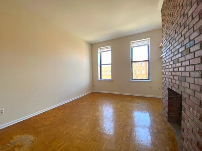 Foto del edificio - 729 Washington St