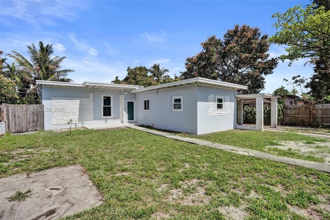 Foto del edificio - 335 NW 109th St