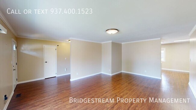 Building Photo - Nice ranch home 3 bedroom, 2 full bath wit...