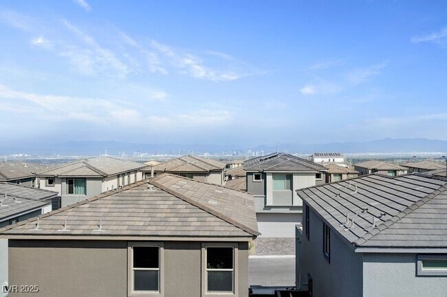 Foto del edificio - 1550 Rock Kestrel St