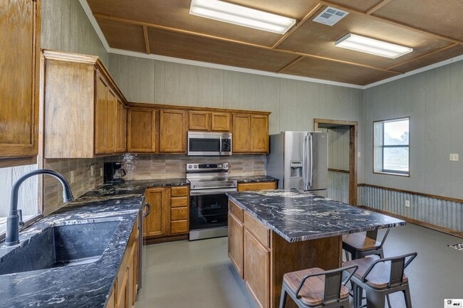 Building Photo - 2116 Bayou Darbonne Dr