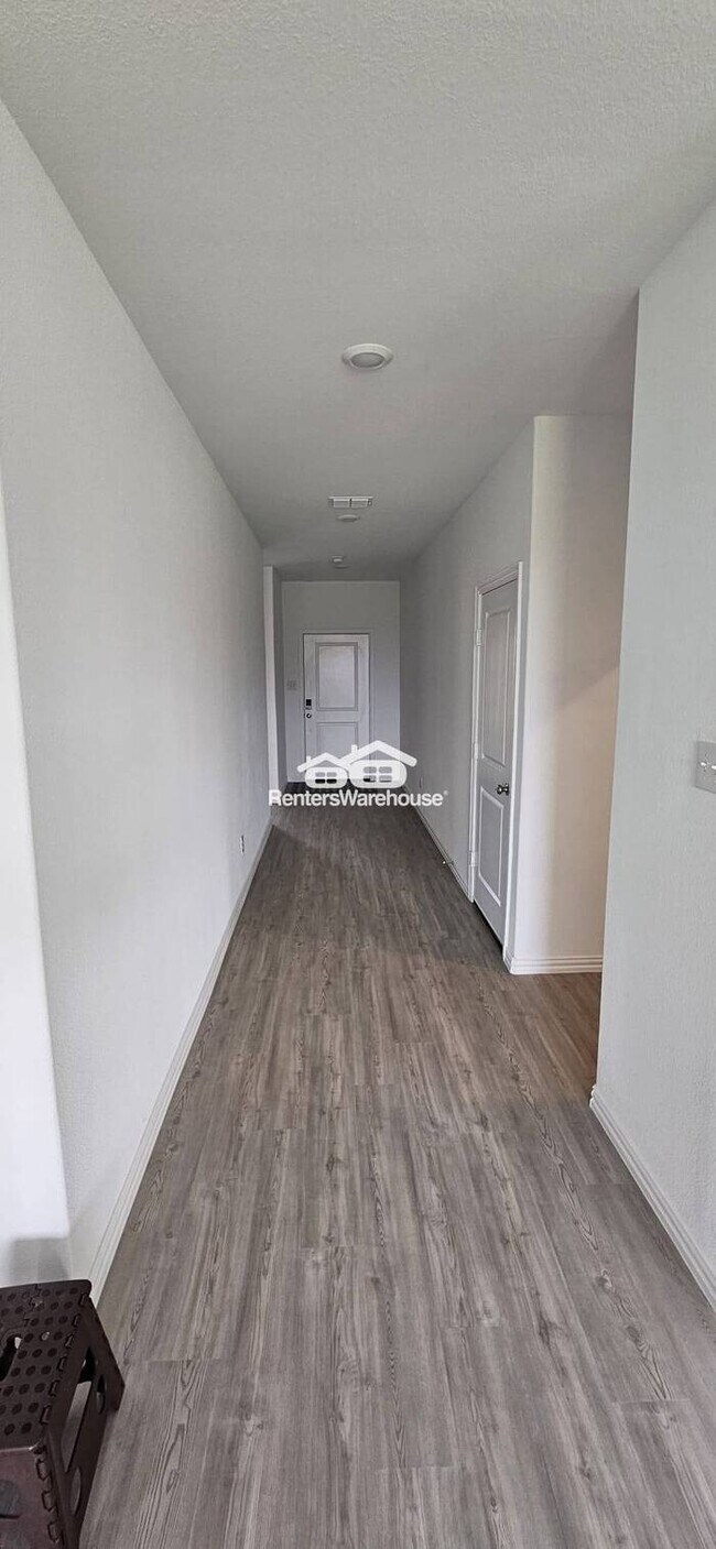 Foto del edificio - MOVE IN READY IN Little Elm - 3 BEDS 2 BATHS