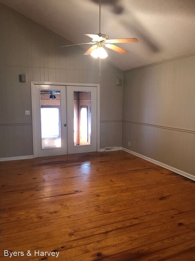 Foto del edificio - 3 br, 2 bath House - 240 Kingswood Drive