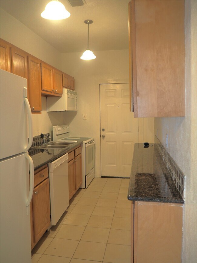 Foto del edificio - 3409 La Branch St