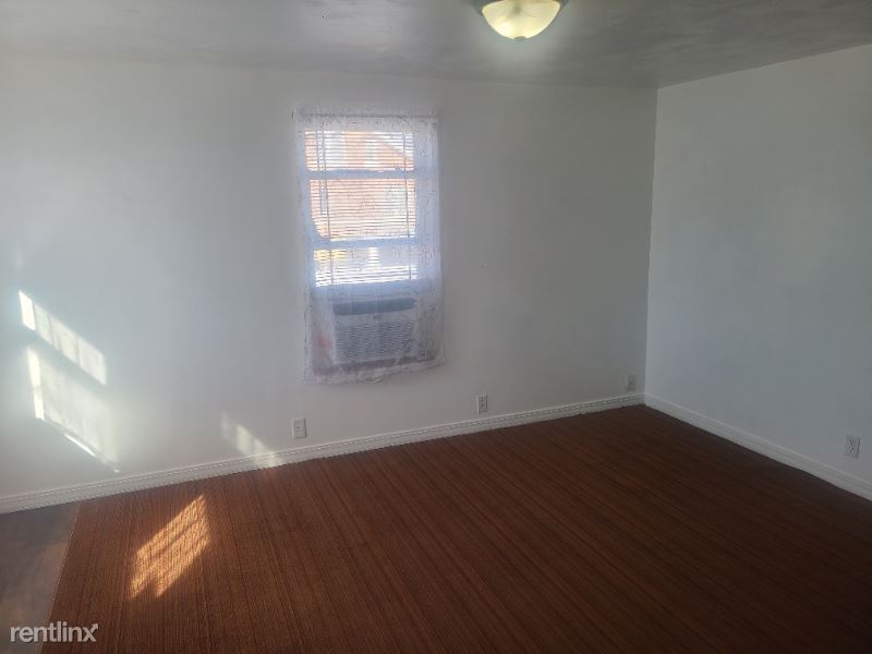 Foto del edificio - 1 br, 1 bath House - 202 N West St A Unit A