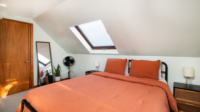 Building Photo - 65 Whately Rd