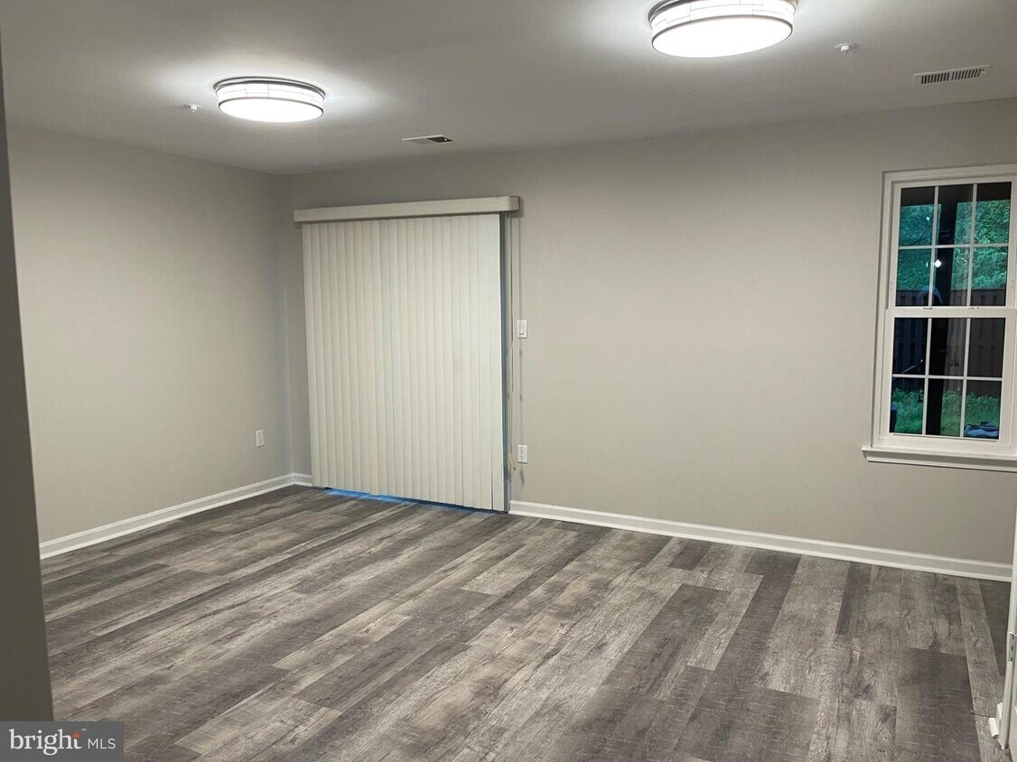 4815 Norfolk Ct, Suitland, MD 20746 Townhouse for Rent in Suitland