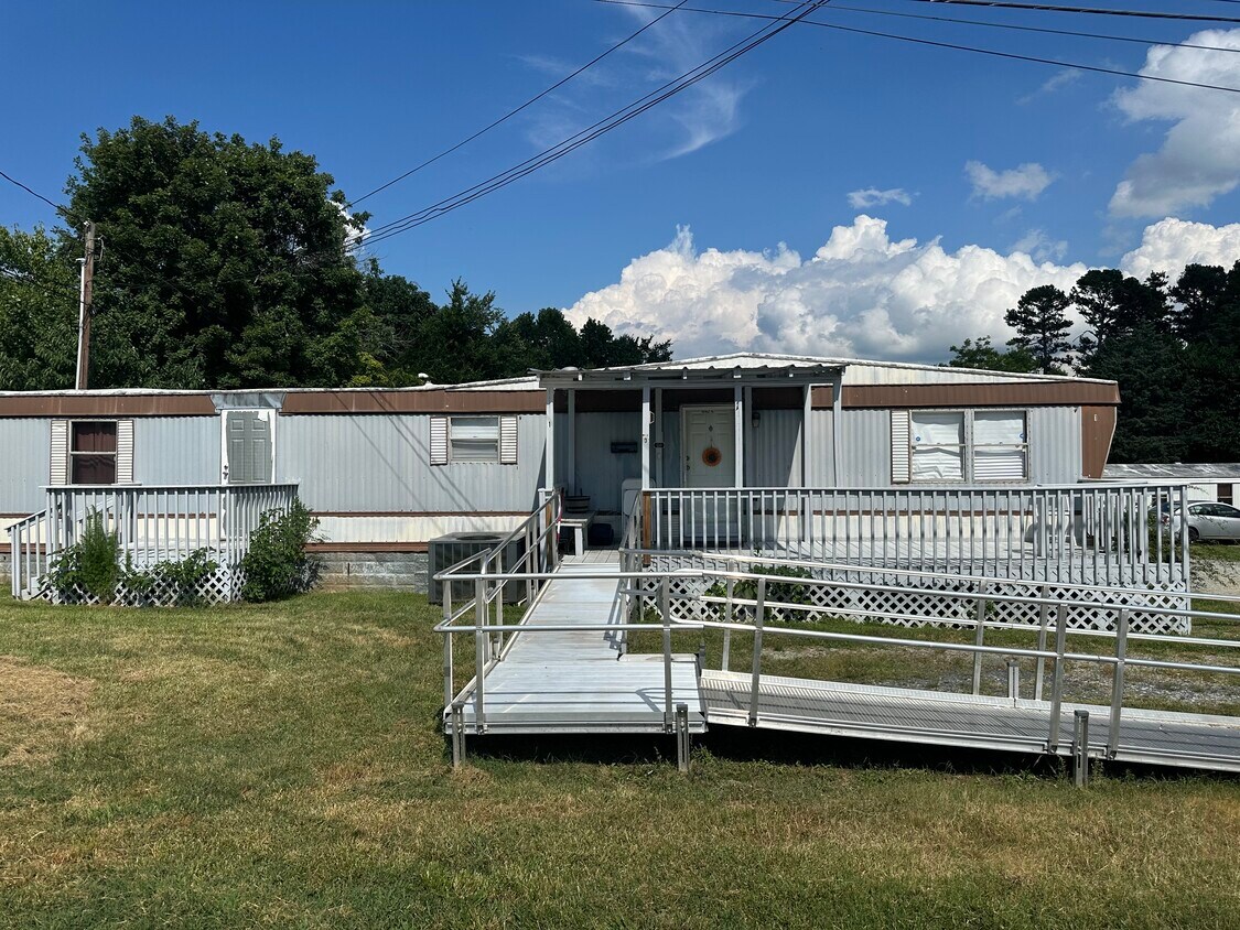 Foto principal - 5416 Meadowbrook Dr