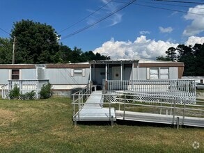 Building Photo - 5416 Meadowbrook Dr