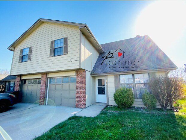 606 SW 37th St, Blue Springs, MO 64015 - Townhouse for Rent in Blue