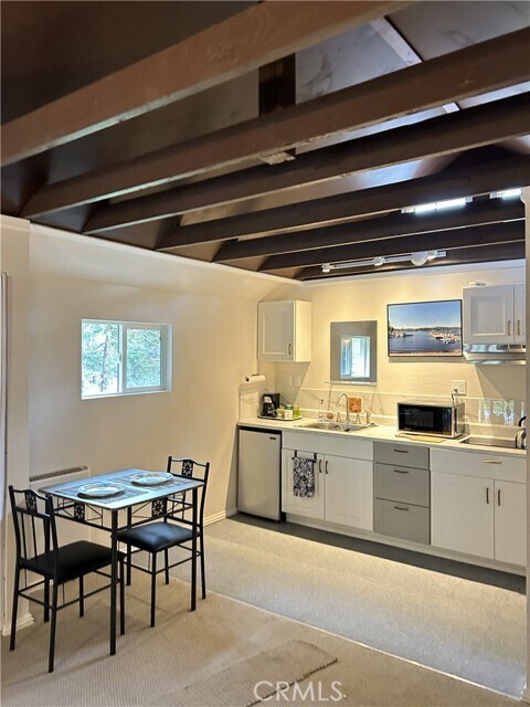 Foto del edificio - 21803 Plunge Rd