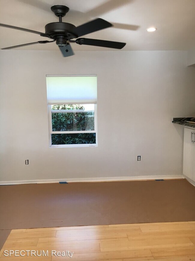 Building Photo - 2 br, 1 bath House - 1324 Punta Gorda St