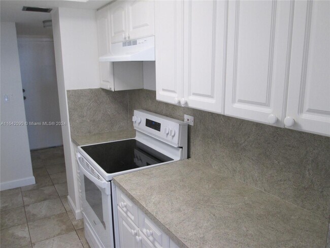 Foto del edificio - 250 174th St