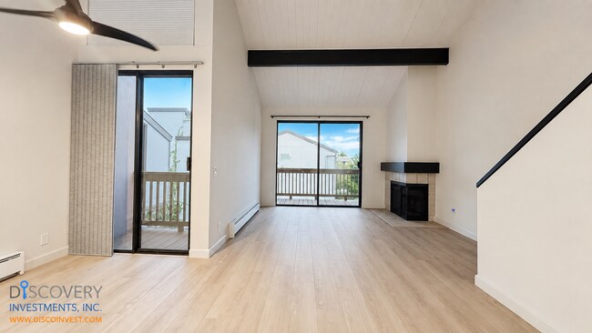 Foto del edificio - 2101 Shore Line Dr