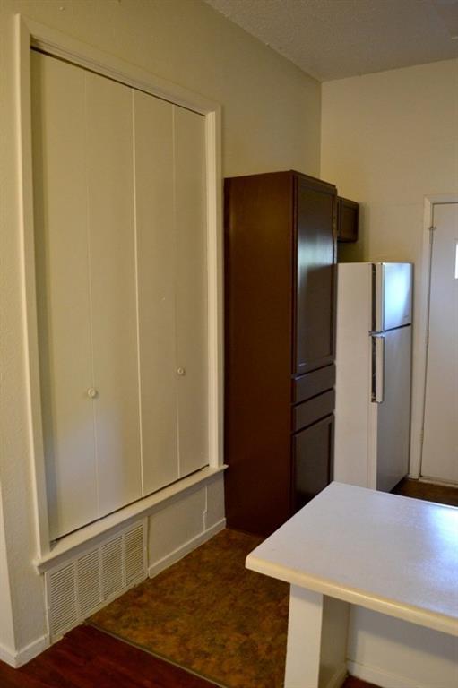 Foto del edificio - 4608 Bennett Ave